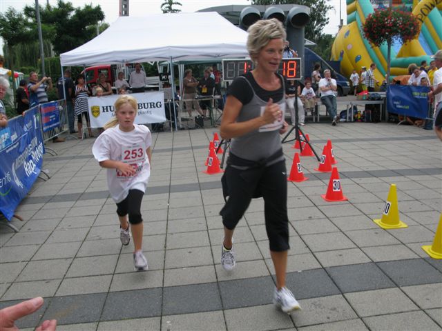 ../Images/BenefizlaufMerseburg2010 (34).jpg